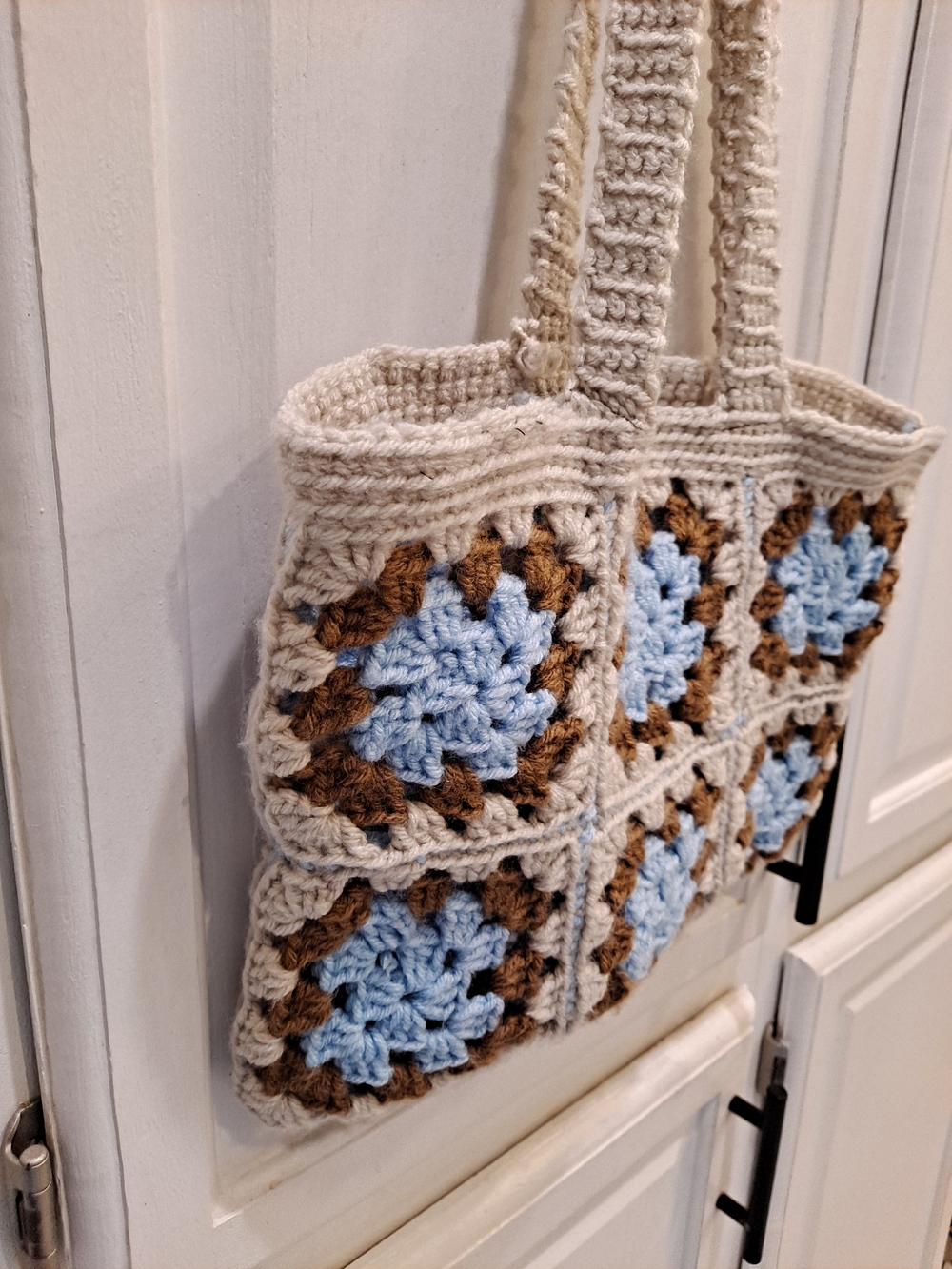 Artisan Crochet Tote Bag Cream, Light Blue & Brown Grannysquare Boho Cottagecore - Picture 3 of 11